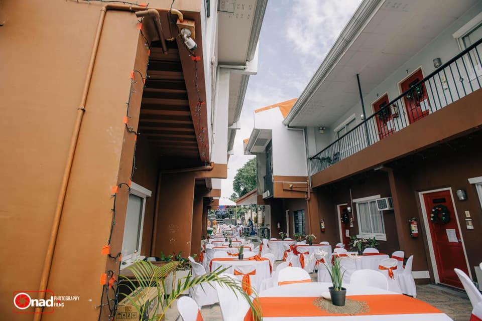 Ashley And Bill'S Suites 'N Garden Hotel And Vacation Homes Carcar Extérieur photo