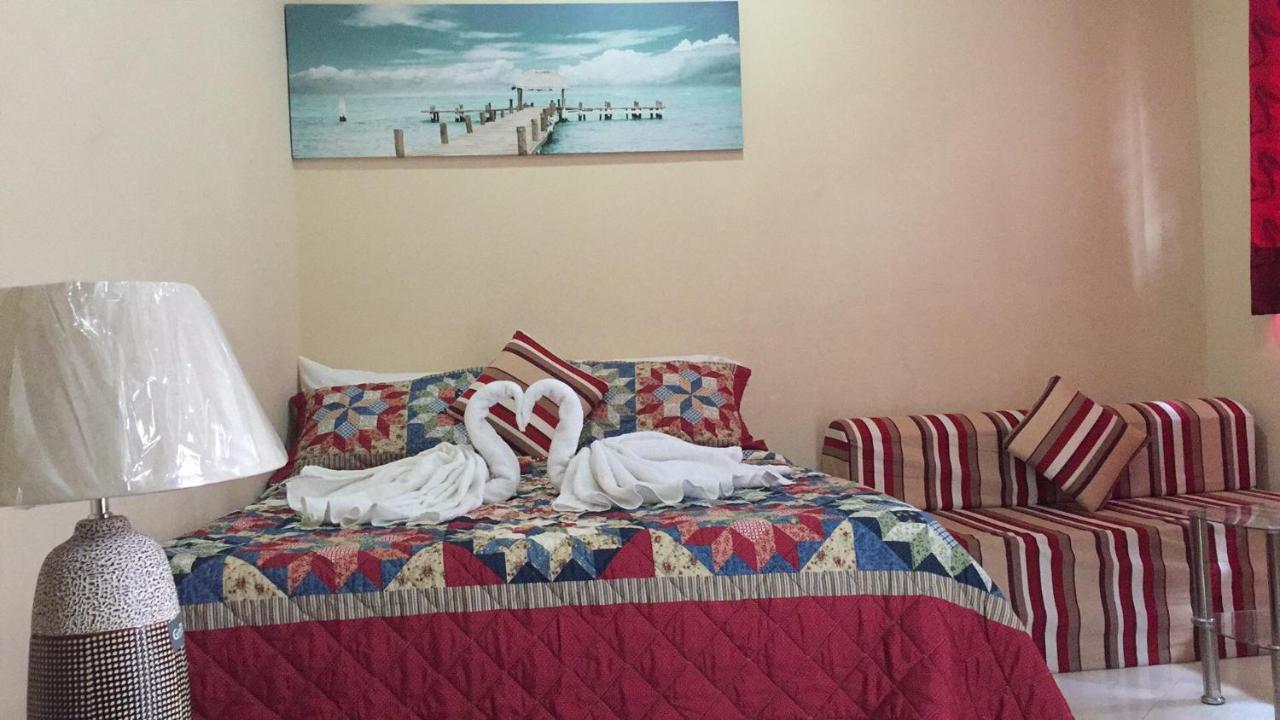 Ashley And Bill'S Suites 'N Garden Hotel And Vacation Homes Carcar Extérieur photo
